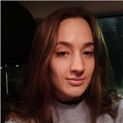 Studentessa in biotecnologie, diploma al Liceo scientifico, offre ripetizioni di matematica a ragazzi di scuole medie e superiori